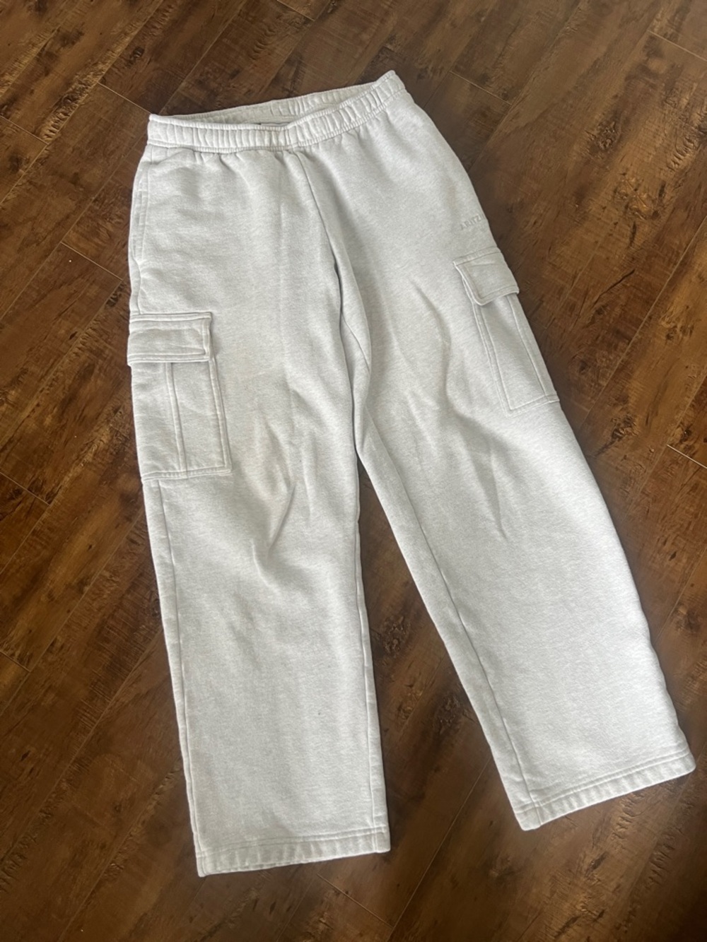 TNA Cozy Sweatfleece Mega Cargo Sweatpants – Heather Cloud White (Size S)